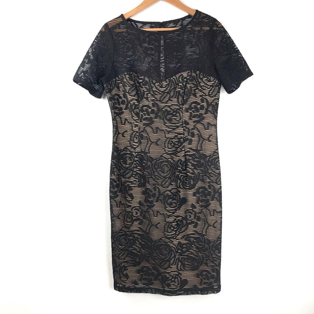 Lovely Adrianna Papell 8 Black Lace Dress Cocktail Short Sleeve Key Hole Back
